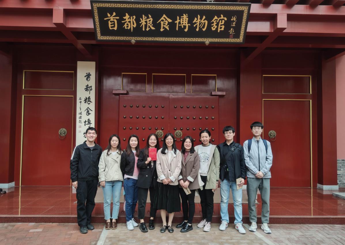 學(xué)習(xí)糧食安全重要論述  凝聚農(nóng)墾保供青年力量 ——農(nóng)墾中心團(tuán)支部、第一青年理論學(xué)習(xí)小組舉辦慶祝五四青年節(jié)活動